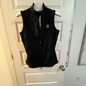 Zero Restriction Black Sleeveless Zip-Up Vest